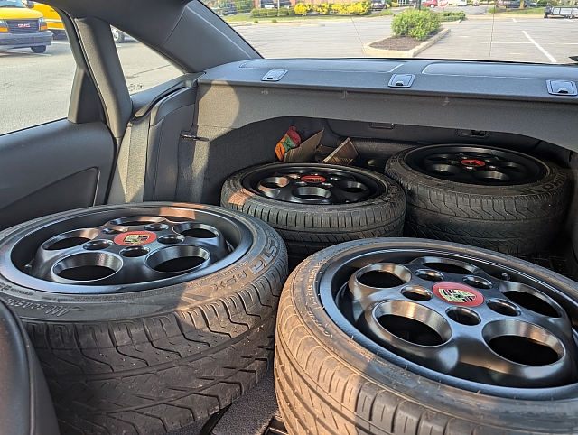 PXL 20250604 224931086