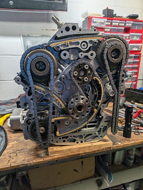 PXL 20250216 181844239