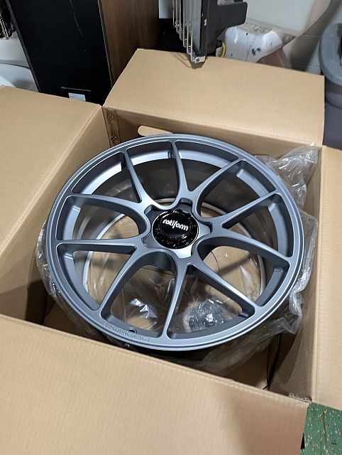 PXL 20250831 233530680