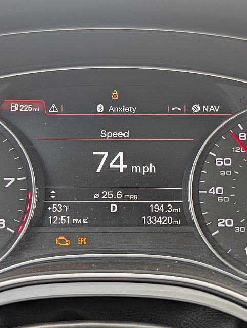 PXL 20251024 165143000