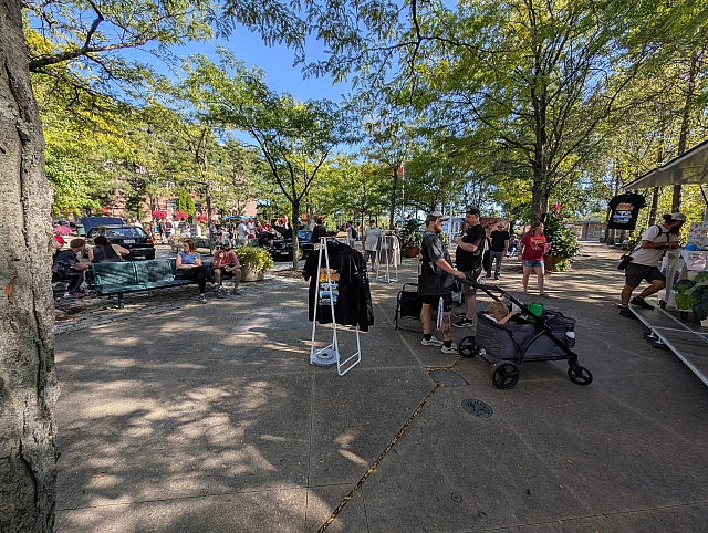 PXL 20250830 203219792