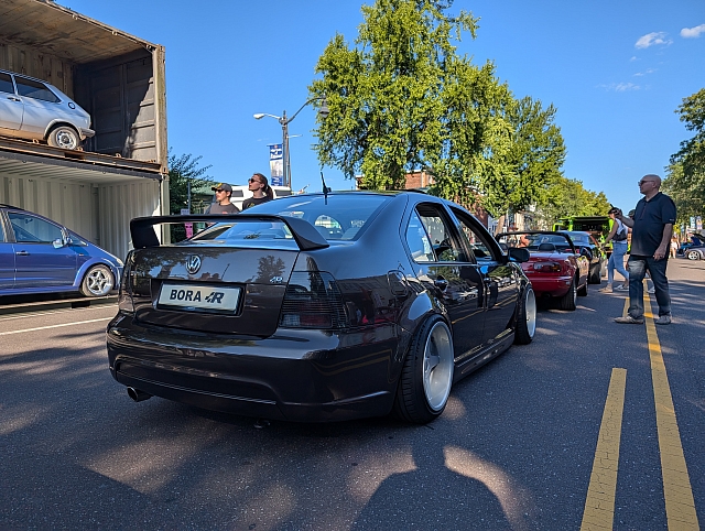 PXL 20250830 210225843