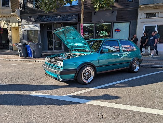 PXL 20250830 214008512